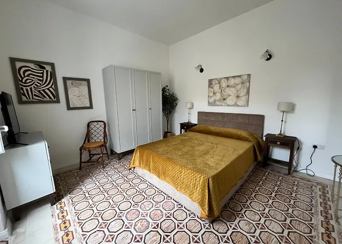 Entire House Near Valletta - 3 Double Bedrooms With Aircons - Perfect For Adults Families & Friend Groups - Wifi-Parking-Non-Sharing