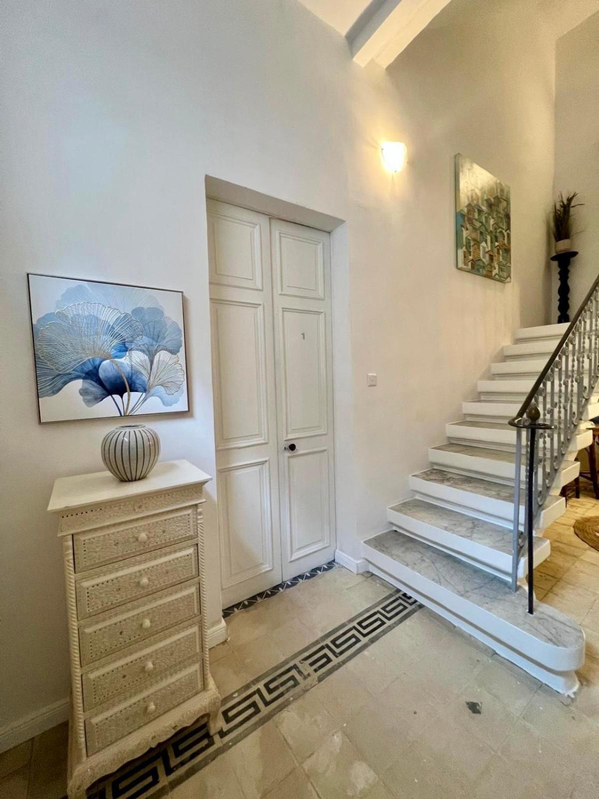 Entire House Near Valletta - 3 Double Bedrooms With Aircons - Perfect For Adults Families & Friend Groups - Wifi-parking-non-sharing Holiday home