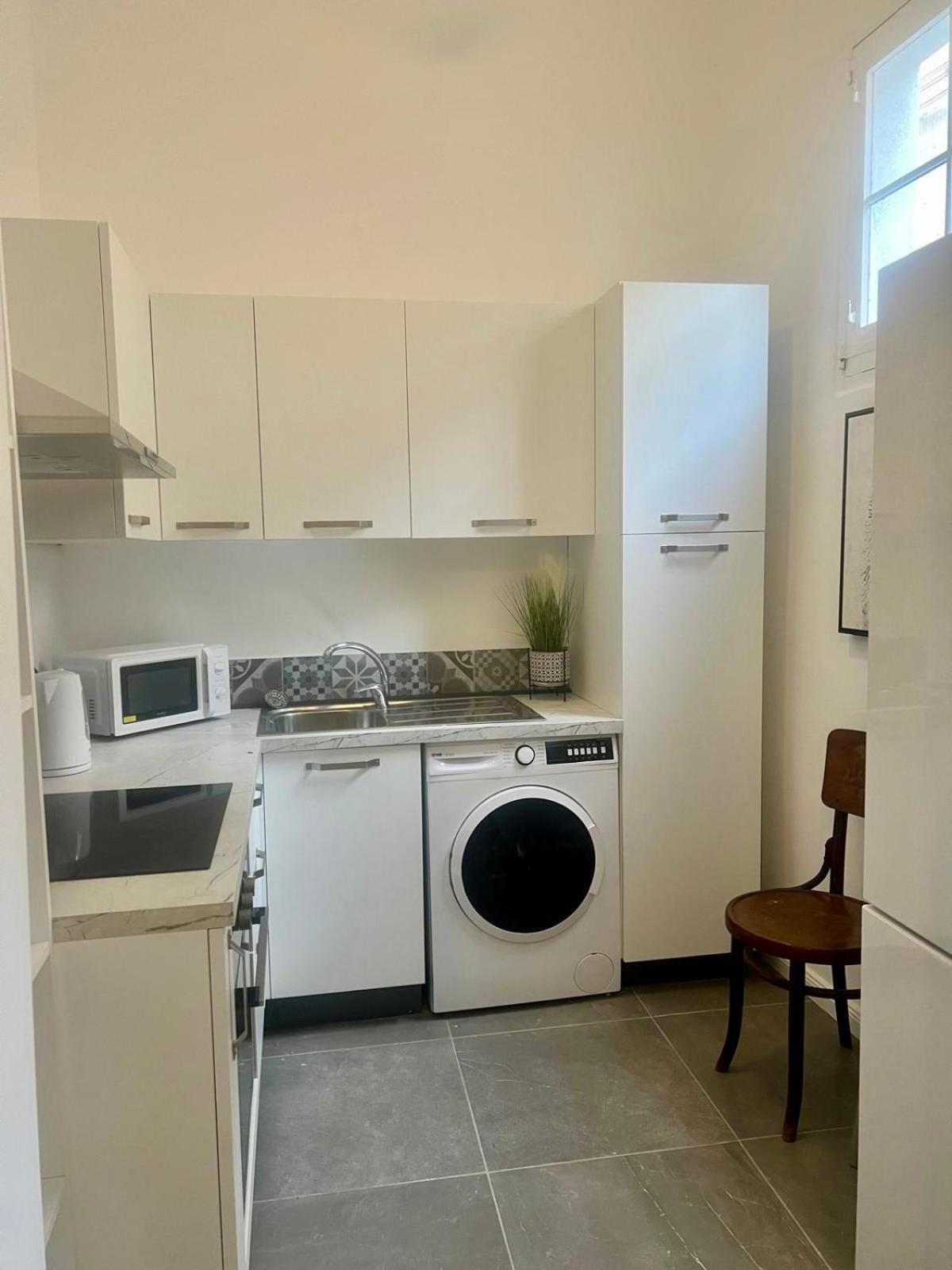 Holiday home Entire House Near Valletta - 3 Double Bedrooms With Aircons - Perfect For Adults Families & Friend Groups - Wifi-parking-non-sharing *