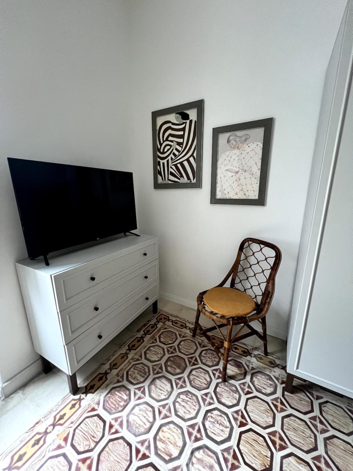 Holiday home Entire House Near Valletta - 3 Double Bedrooms With Aircons - Perfect For Adults Families & Friend Groups - Wifi-parking-non-sharing Msida