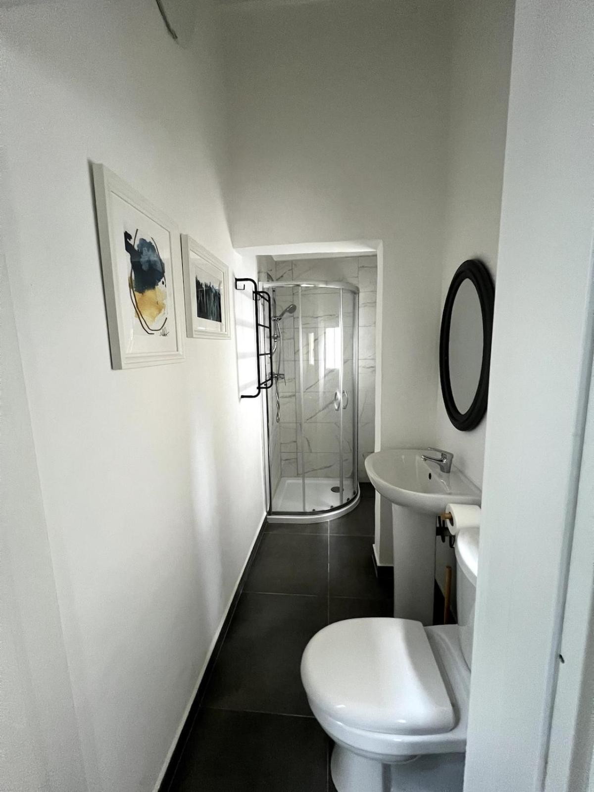 Entire House Near Valletta - 3 Double Bedrooms With Aircons - Perfect For Adults Families & Friend Groups - Wifi-parking-non-sharing Msida